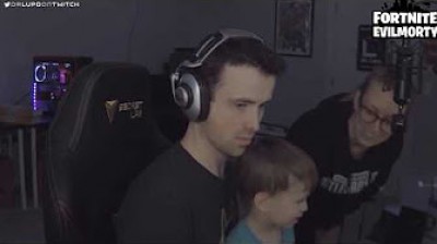 El hijo de Dr Lupo cantándole feliz cumpleaños a Ninja