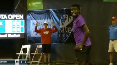 SEX NOISES during tennis match!!