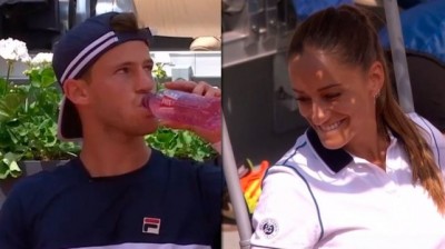 Diego Schwartzman flirting with the umpire!!