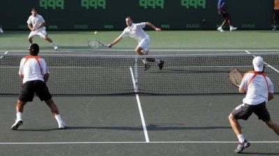 Los golpes más increíbles jugando dobles en tenis