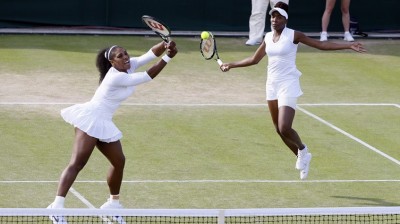 Venus y Serena Williams - Espectaculares jugando dobles