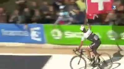 Fabian Cancellara Se Cae Celebrando