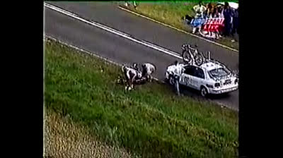 Bjarne Riss Angry Throws His Bike