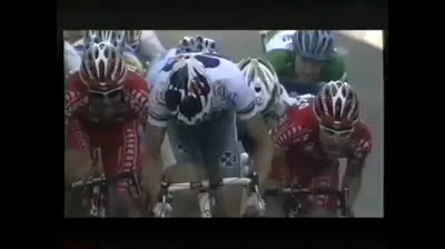 Damiano Cunego beats Bradley McGee