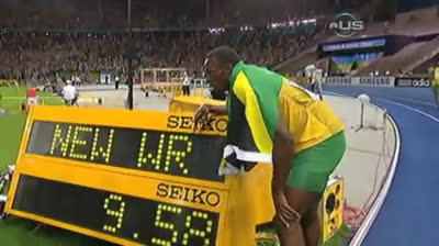 Usain Bolt machaca su propio record en Berlin