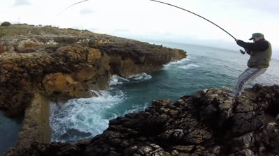 AMAZING fight between fisherman and bream