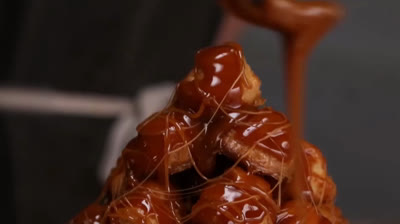 How to make a Croquembouche