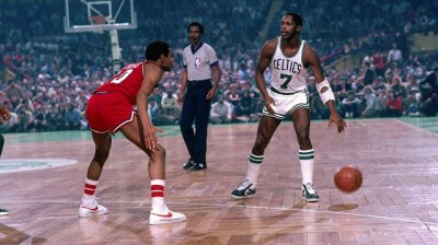 Highlights Of Nate Tiny Archibald Tokyvideo He was rewarded with election to the naismith memorial basketball hall of fame in 1991. tokyvideo